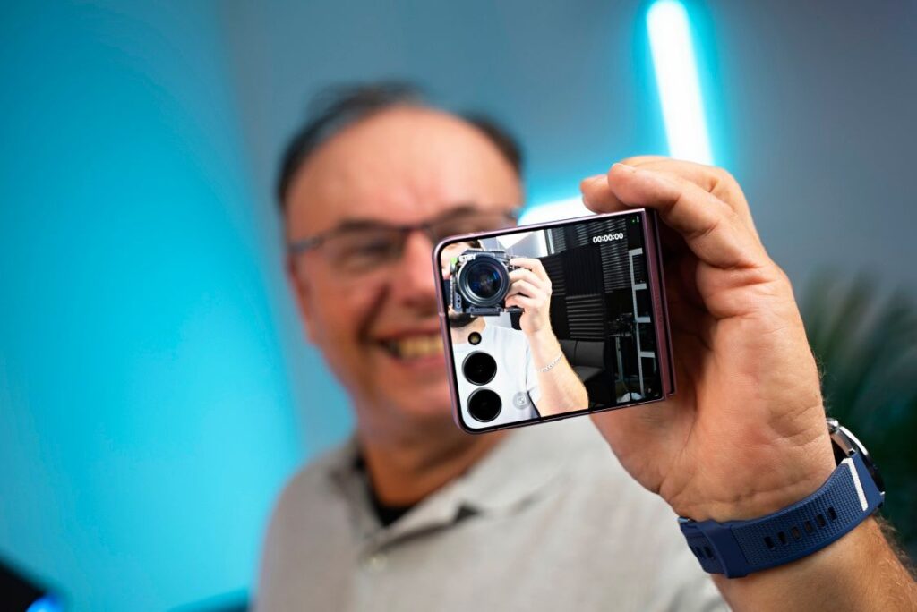 Samsung Galaxy Z Flip8