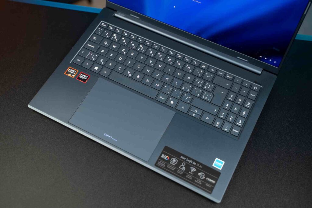 Acer Swift Go 16 AI