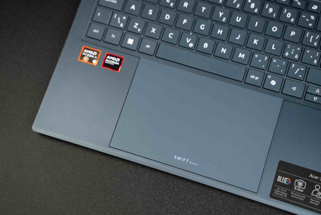 Acer Swift Go 16 AI