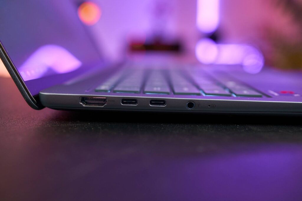 ASUS Zenbook 14 Intel a Qalc