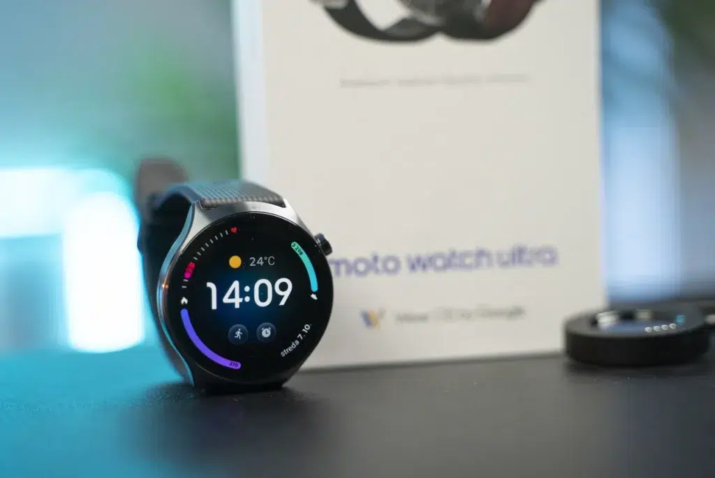 Motorola Moto Watch Ultra