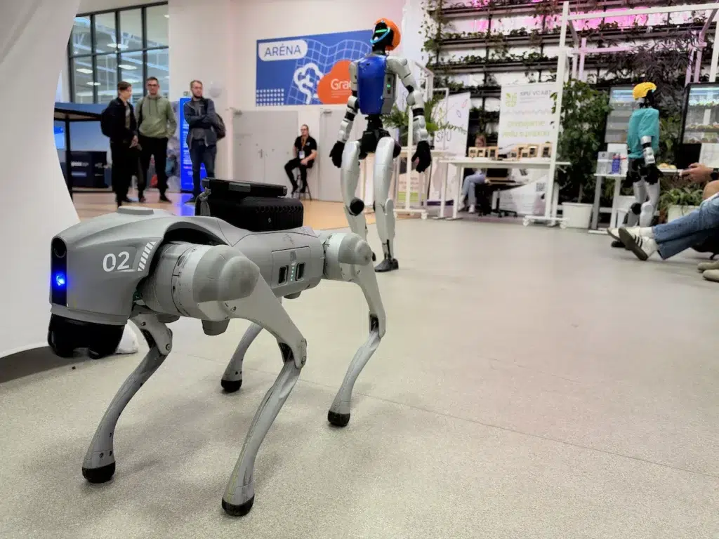 Operátor SWAN začal predávať roboty